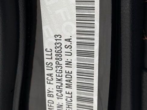 Used 2023 Jeep Grand Cherokee L Summit w/ High Altitude Package image 38