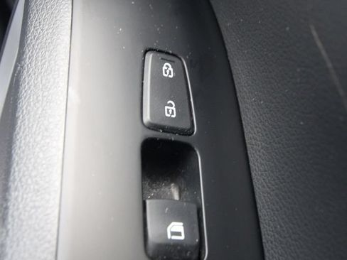 Used 2025 Kia Soul S FWD image 23