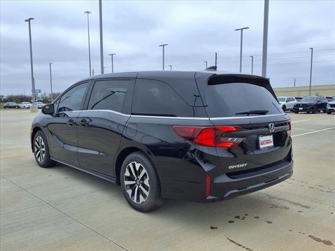 New 2026 Honda Odyssey EX-L image 2