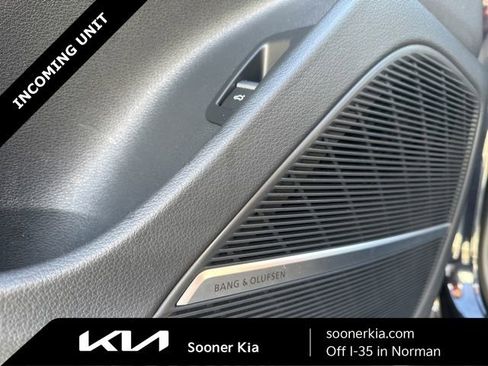 Used 2021 Audi Q8 Premium Plus image 7