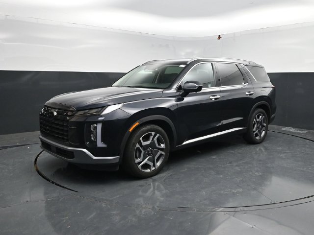 Used 2024 Hyundai Palisade SEL FWD image 3