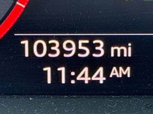 Used 2021 Audi Q3 2.0T Premium image 23