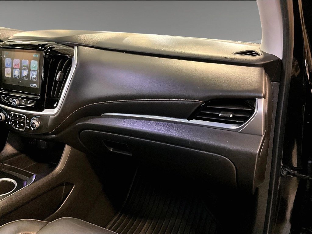 Used 2019 Chevrolet Traverse LT w/ LT Premium Package AWD/4WD image 13