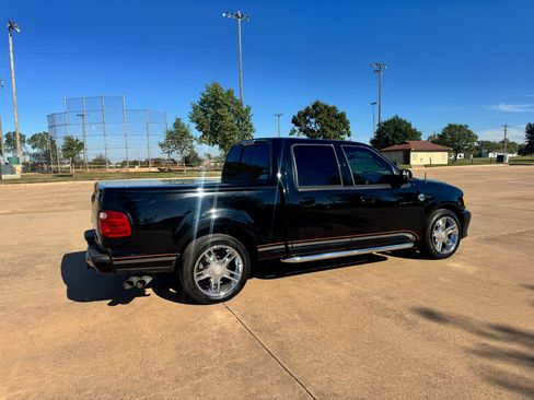 Used 2001 Ford F150 Harley-Davidson image 25