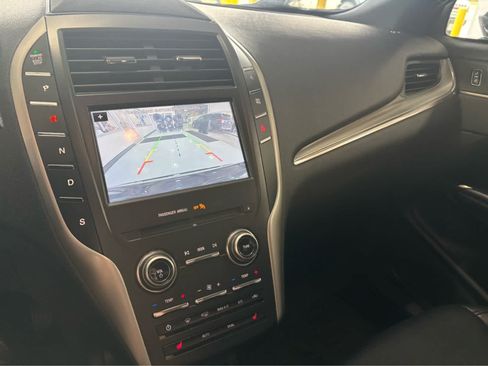 Used 2017 Lincoln MKC Premiere FWD image 20