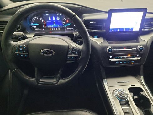 Used 2020 Ford Explorer XLT w/ Equipment Group 202A RWD image 22