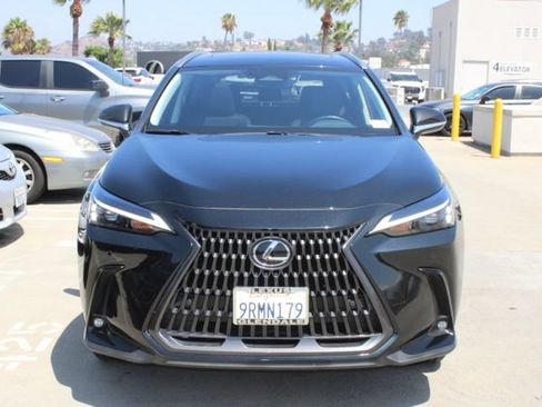 Certified 2025 Lexus NX 250 FWD w/ Accessory Package (Z1) image 2