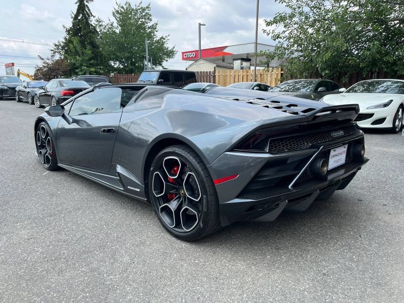Used 2020 Lamborghini Huracan EVO AWD/4WD image 6
