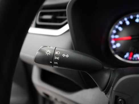 Used 2022 Toyota RAV4 LE image 18