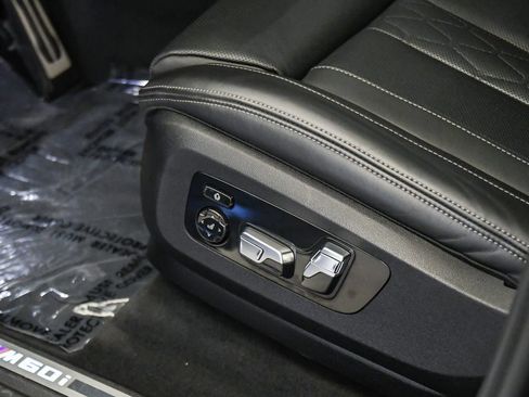 Used 2024 BMW X7 M60i w/ Climate Comfort Package AWD/4WD image 35