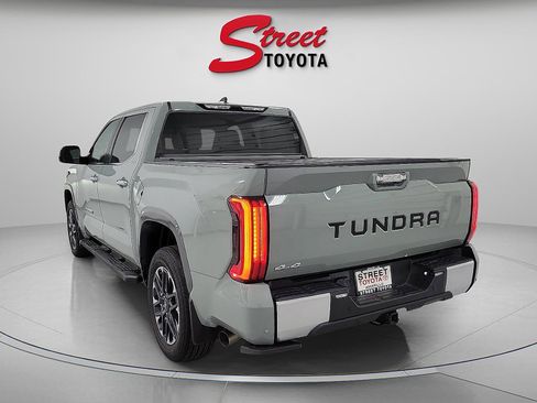 Used 2025 Toyota Tundra Limited AWD/4WD image 2