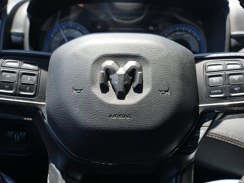 Used 2022 RAM 2500 Limited AWD/4WD image 13