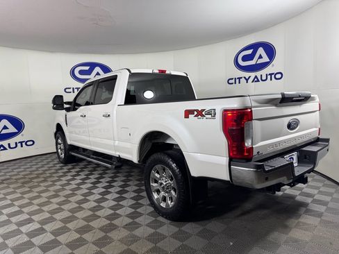 Used 2019 Ford F250 Lariat w/ Lariat Ultimate Package image 4