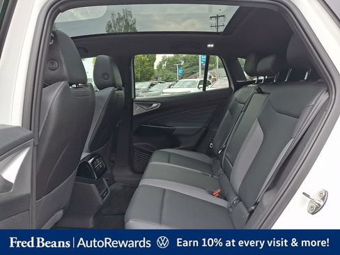 Certified 2023 Volkswagen ID.4 Pro S AWD/4WD image 14