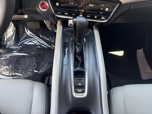 Used 2019 Honda HR-V EX image 26