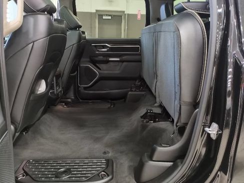 Used 2022 RAM 1500 Laramie AWD/4WD image 17