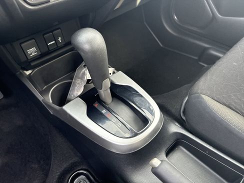 Used 2017 Honda Fit EX image 16