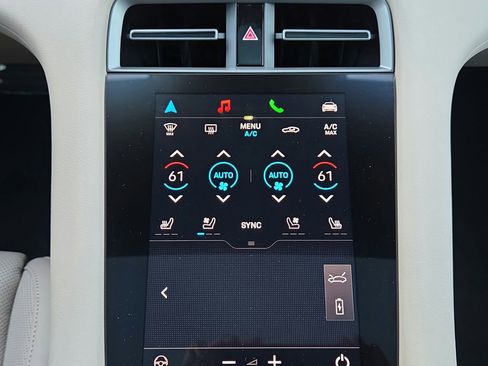 Certified 2025 Porsche Taycan AWD/4WD image 13