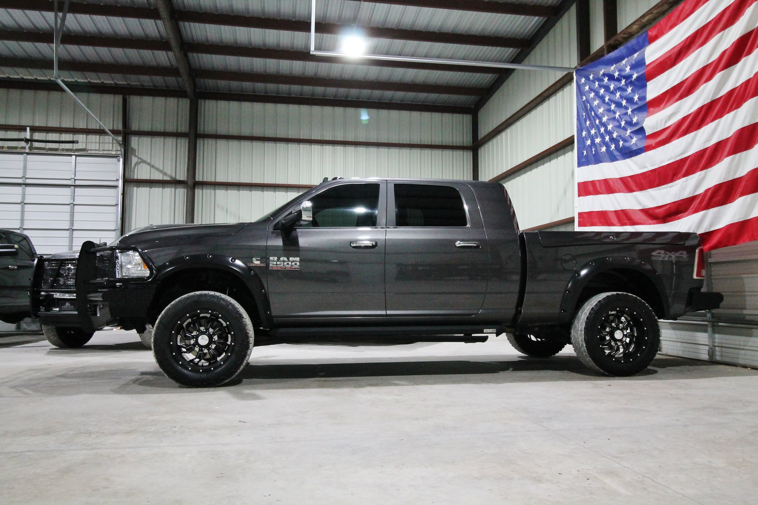 Used 2018 RAM 2500 Laramie w/ Off Road Package AWD/4WD image 5