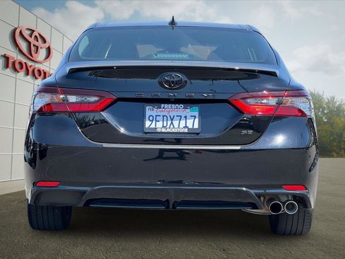 Used 2023 Toyota Camry SE FWD image 4