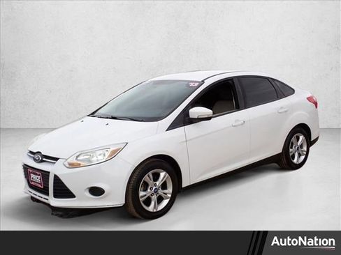 Used 2013 Ford Focus SE FWD image 1