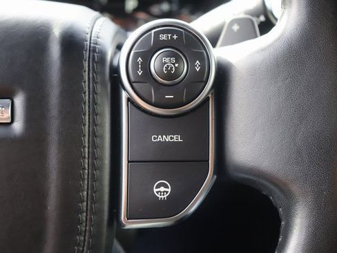 Used 2017 Land Rover Range Rover Supercharged AWD/4WD image 31