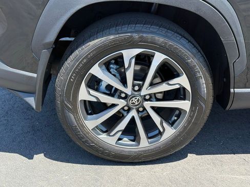 Certified 2023 Toyota Corolla Cross XLE w/ Convenience Package FWD image 12