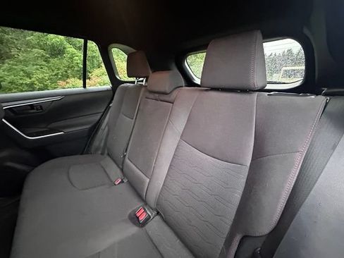 Used 2021 Toyota RAV4 SE w/ Weather & Moonroof Package AWD/4WD image 10