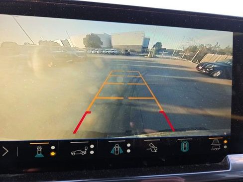 Used 2024 Chevrolet Silverado 2500 High Country w/ High Country Premium Package image 5