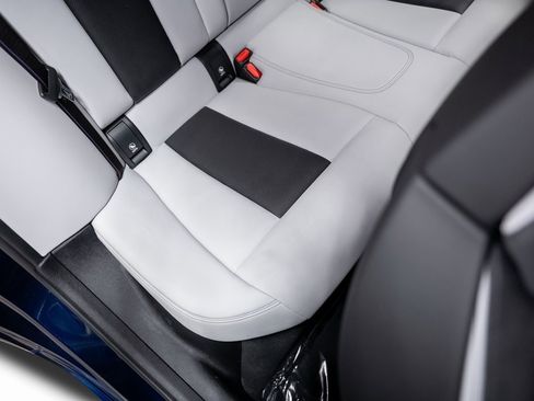 Used 2025 BMW M3 Competition w/ Executive Package image 36