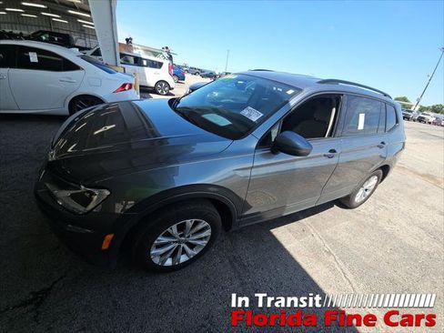 Used 2020 Volkswagen Tiguan S FWD image 2
