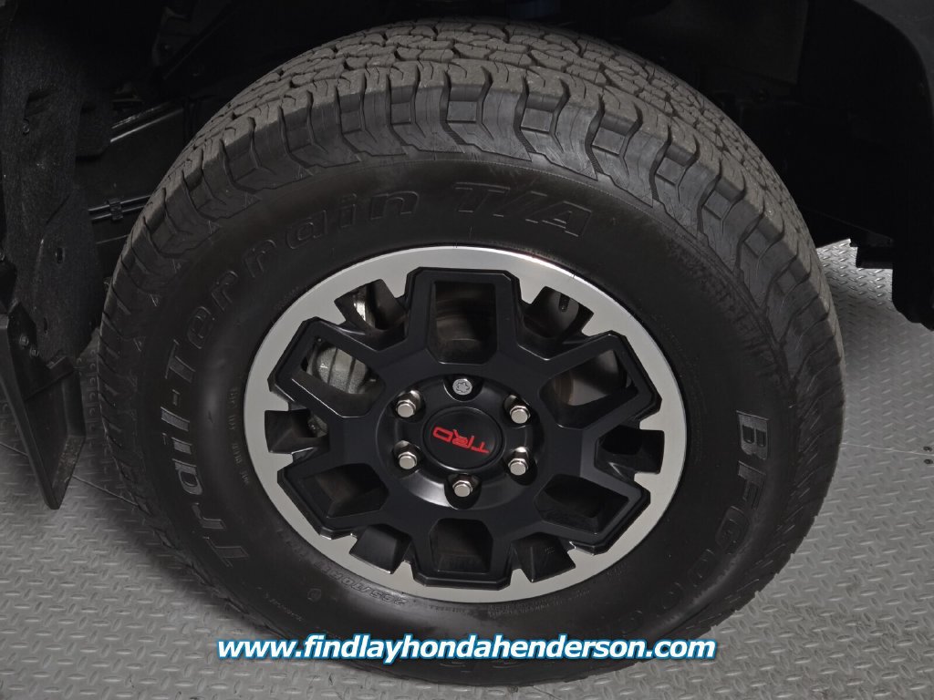 Used 2024 Toyota Tacoma TRD Off-Road AWD/4WD image 12