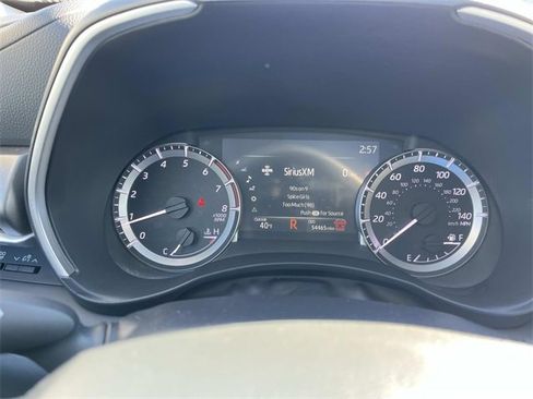 Used 2024 Toyota Highlander LE image 41