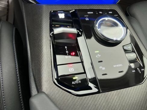 Used 2025 BMW X3 xDrive30i w/ M Sport Package AWD/4WD image 16