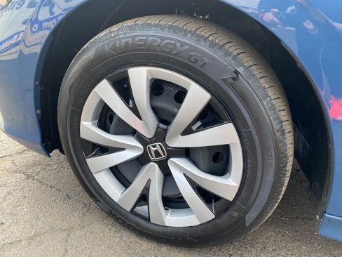 Used 2025 Honda Civic LX image 28