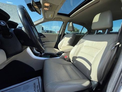 Used 2017 Honda Accord EX-L image 18