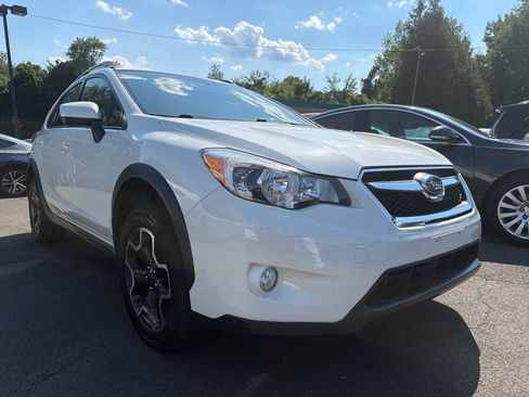 Used 2015 Subaru Crosstrek 2.0i Premium AWD/4WD image 3