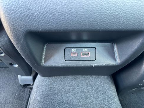 Used 2025 Nissan Altima 2.5 SV FWD image 19