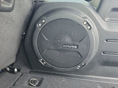 Used 2021 Jeep Wrangler Unlimited Sahara w/ Uconnect 4C Nav & Sound Group AWD/4WD image 30