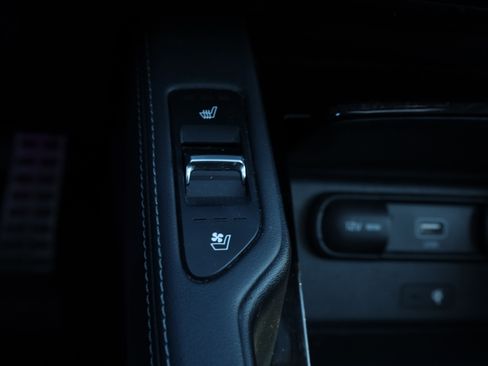 Used 2021 Kia Telluride SX w/ SX Prestige Package image 10