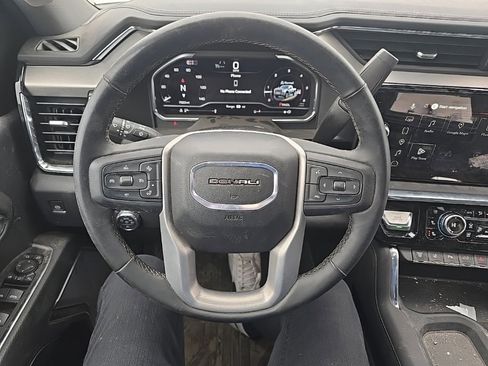 Used 2025 GMC Sierra 3500 Denali image 18