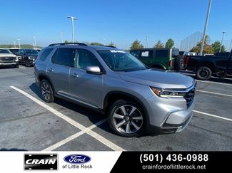Used 2023 Honda Pilot Touring video 1