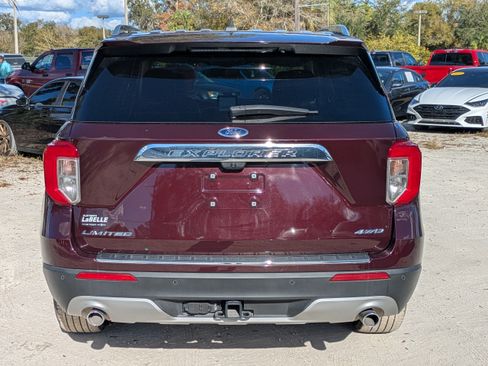 Used 2023 Ford Explorer Limited w/ Limited Technology Package AWD/4WD image 4