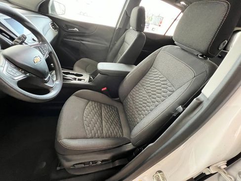 Used 2021 Chevrolet Equinox LT image 15