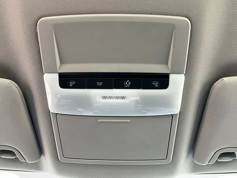 Used 2025 Nissan Altima 2.5 SR image 17