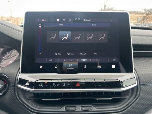 New 2026 Jeep Compass Latitude image 31