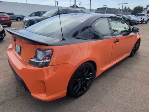 Used 2015 Scion tC FWD image 8