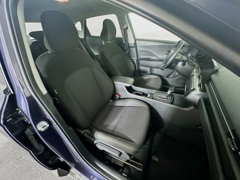 Used 2025 Hyundai Kona SEL image 29