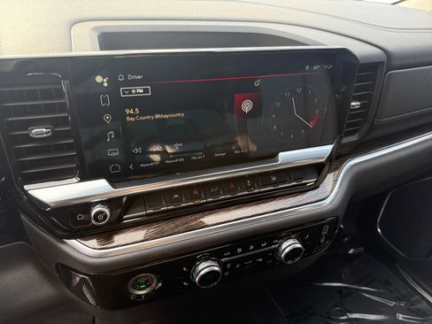 Used 2022 GMC Sierra 1500 Elevation image 12