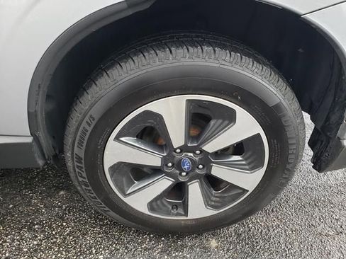 Used 2017 Subaru Forester 2.5i Premium w/ All-Weather Package image 20